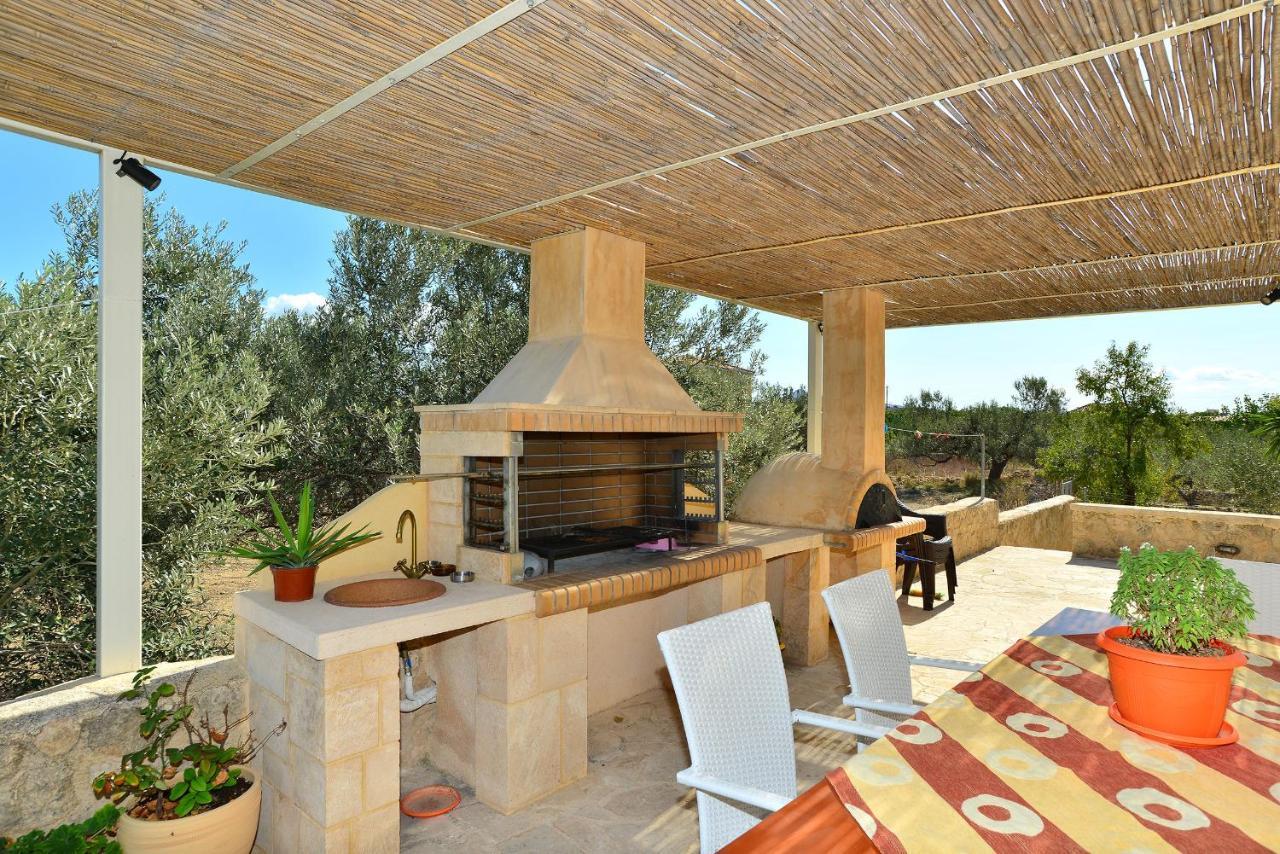 Villa Konstantinos Aegina Екстериор снимка